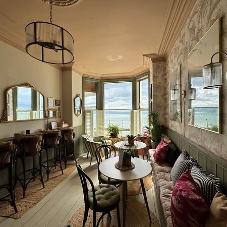 Mor Heli Guest House Criccieth Esterno foto