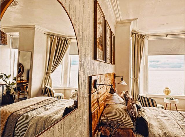 Mor Heli Guest House Criccieth Esterno foto