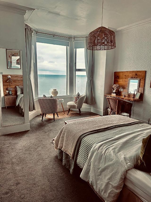 Mor Heli Guest House Criccieth Esterno foto