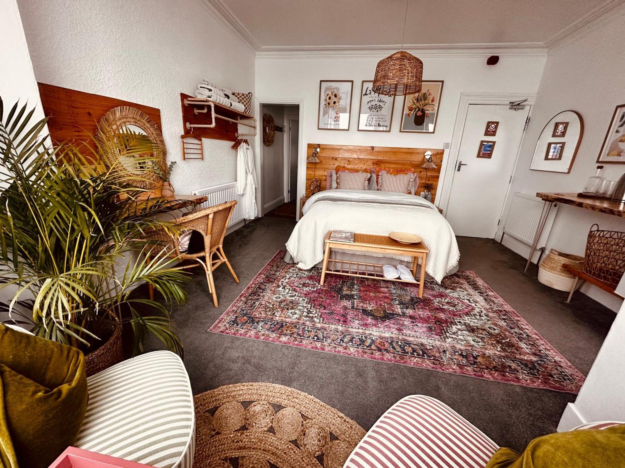 Mor Heli Guest House Criccieth Esterno foto